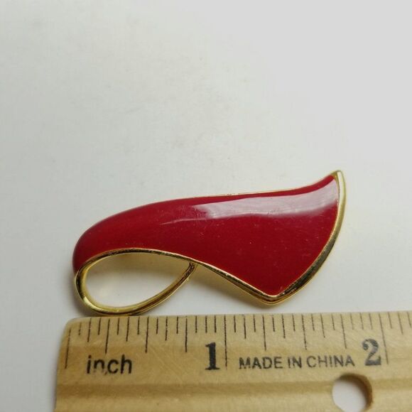 Vintage Retro Red Enamel Brooch, Abstract Unisex Design Lapel Pin, Estate - Picture 4 of 6